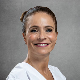 Dra. Regina Bass