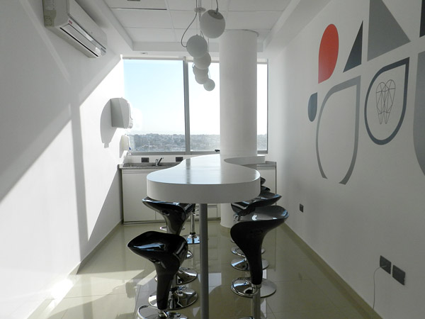 Clínica Creo - Sala de Reuniones Clínica Creo - Sala de Reuniones